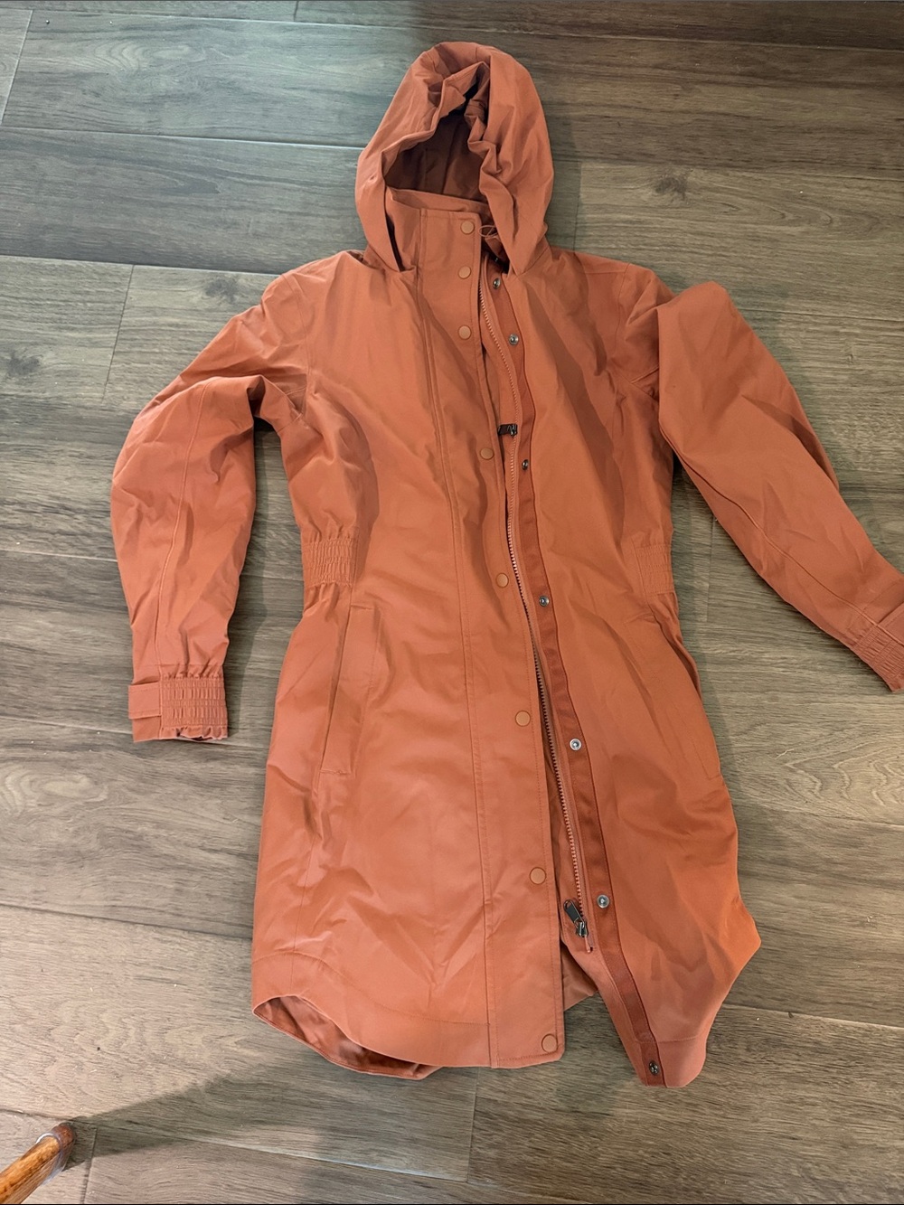 Athleta Hooded Women's Rain Jacket
